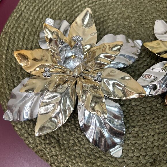 Set Of 2 Department 56 Painted Metal Poinsettia Candle Stick Holder #8016 - Picture 2 of 9